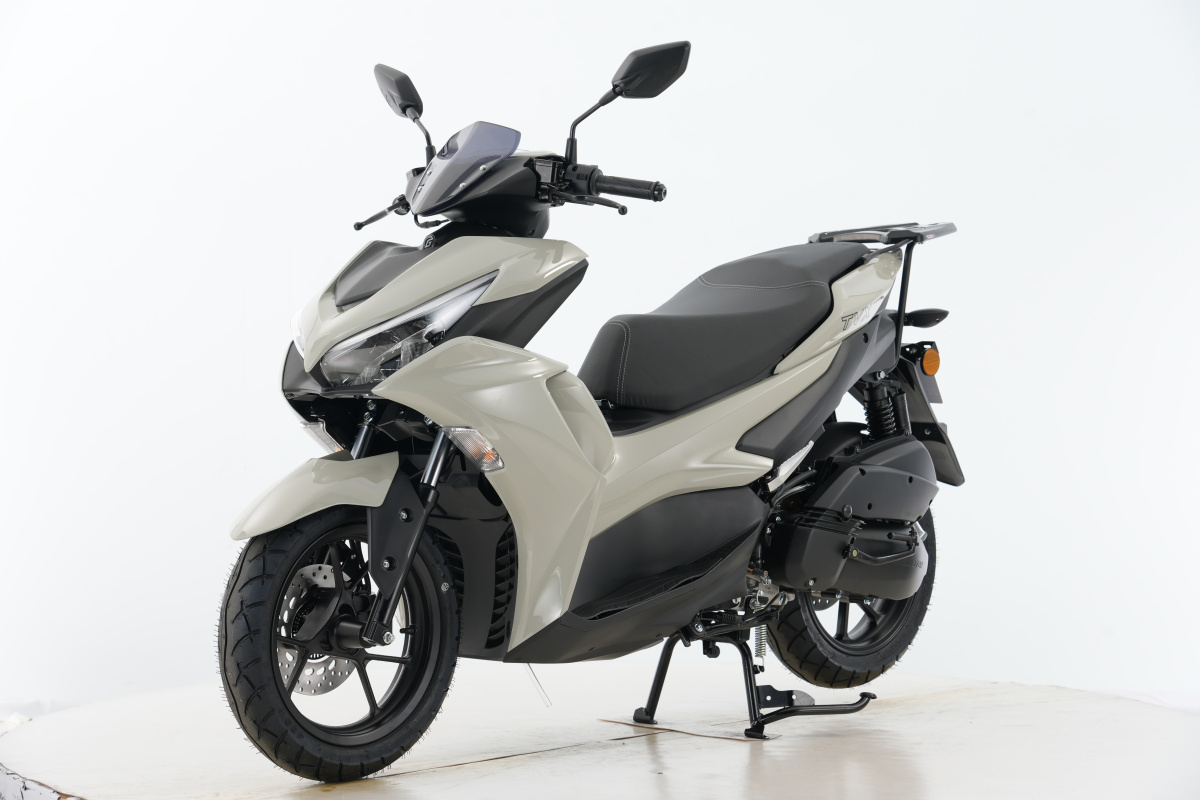 Скутер Gladiator TVX